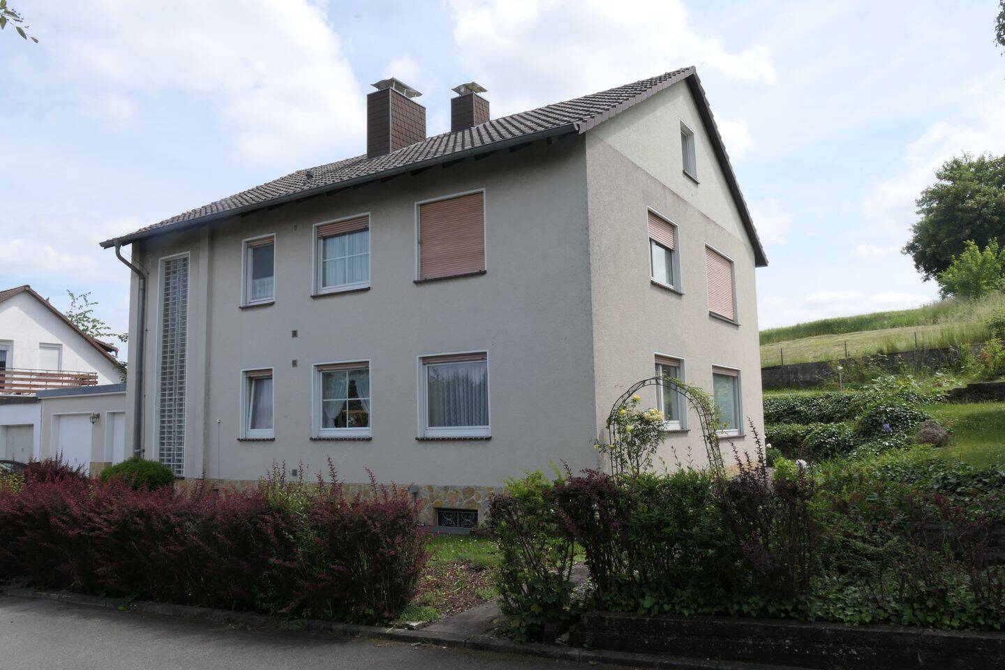 Schweren Herzens abzugeben- Zweifamilienhaus mit Ausbaupotenzial, 34466 Wolfhagen