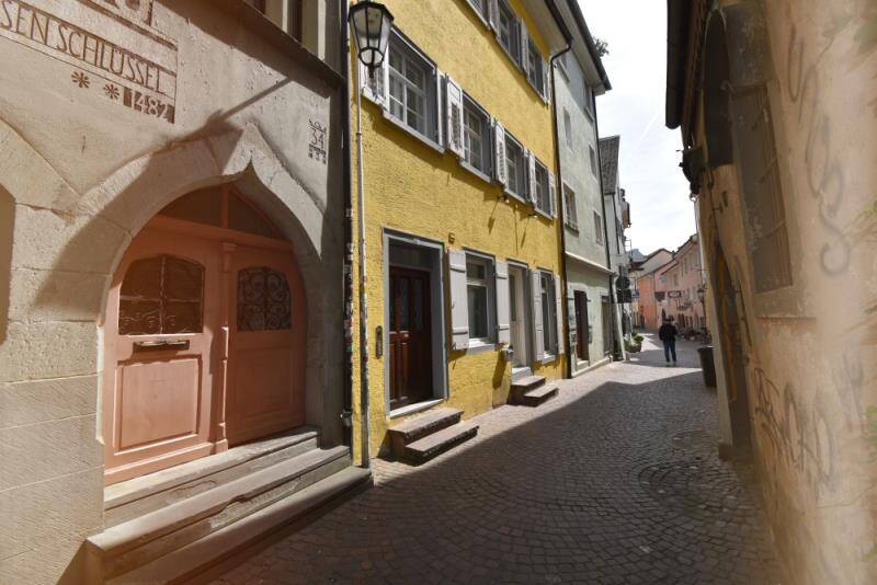 Charmante und stilvoll ausgestattete 2-Zimmer-Stadtwohnung mit Balkon in begehrter Citylage, 78462 Konstanz