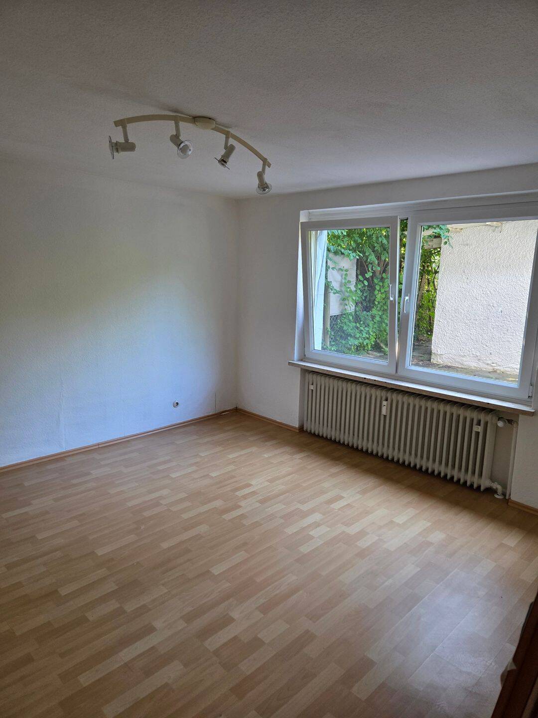 Attraktive 4-Zimmer-Wohnung mit Terrasse in Engelade, 38723 Seesen