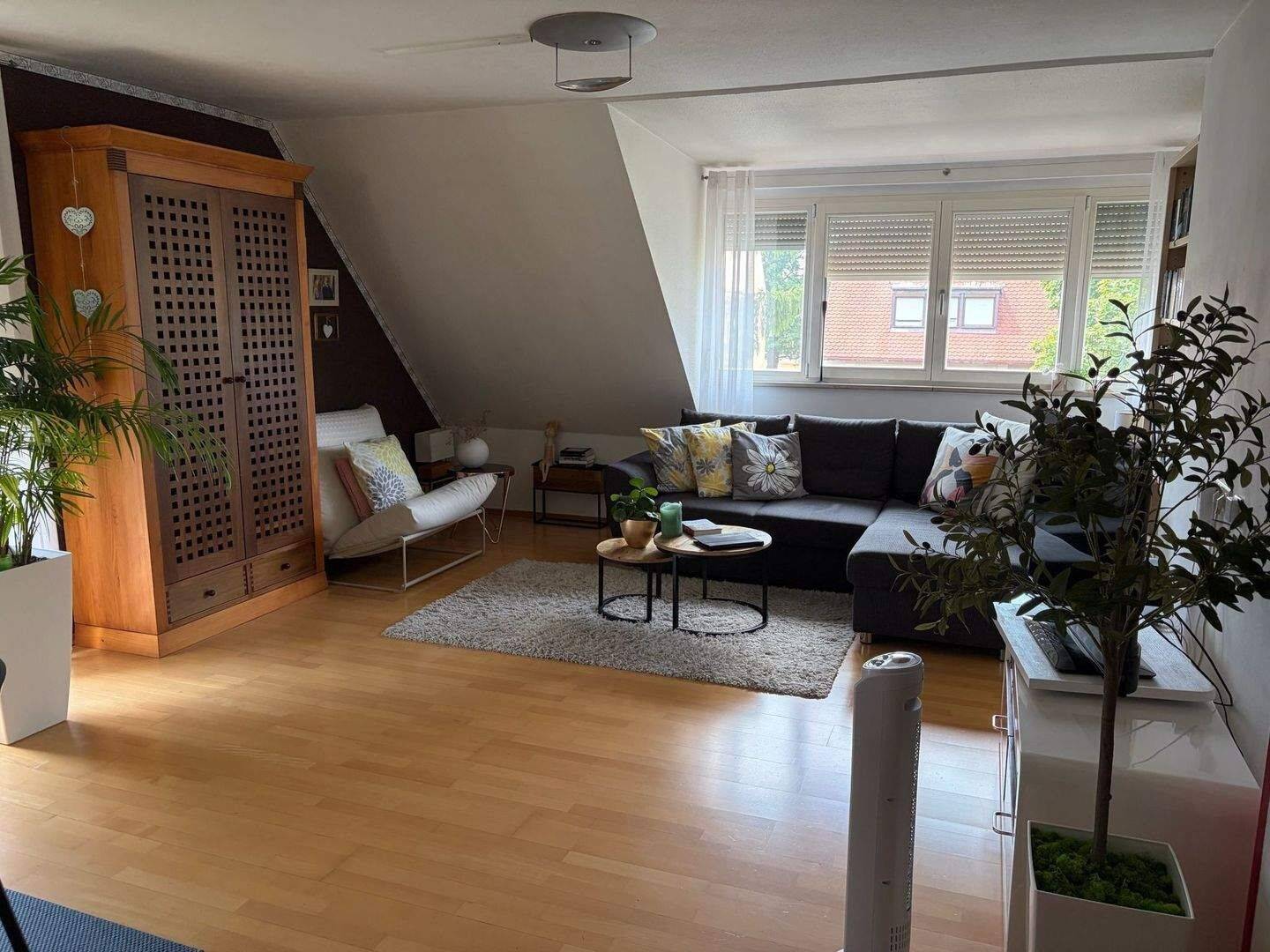 Exklusive Maisonette-2-Zimmer-Wohnung mit großem Balkon, 90480 Nürnberg (Gleißhammer Mögeldorf Tiergarten Weichselgarten Zerzabelshof)