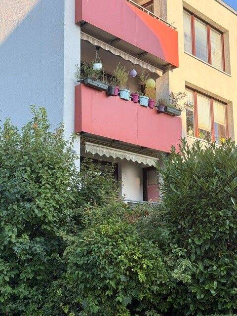 Sehr helle 3-Hochparterrewohnung mit Westbalkon, 25421 Pinneberg