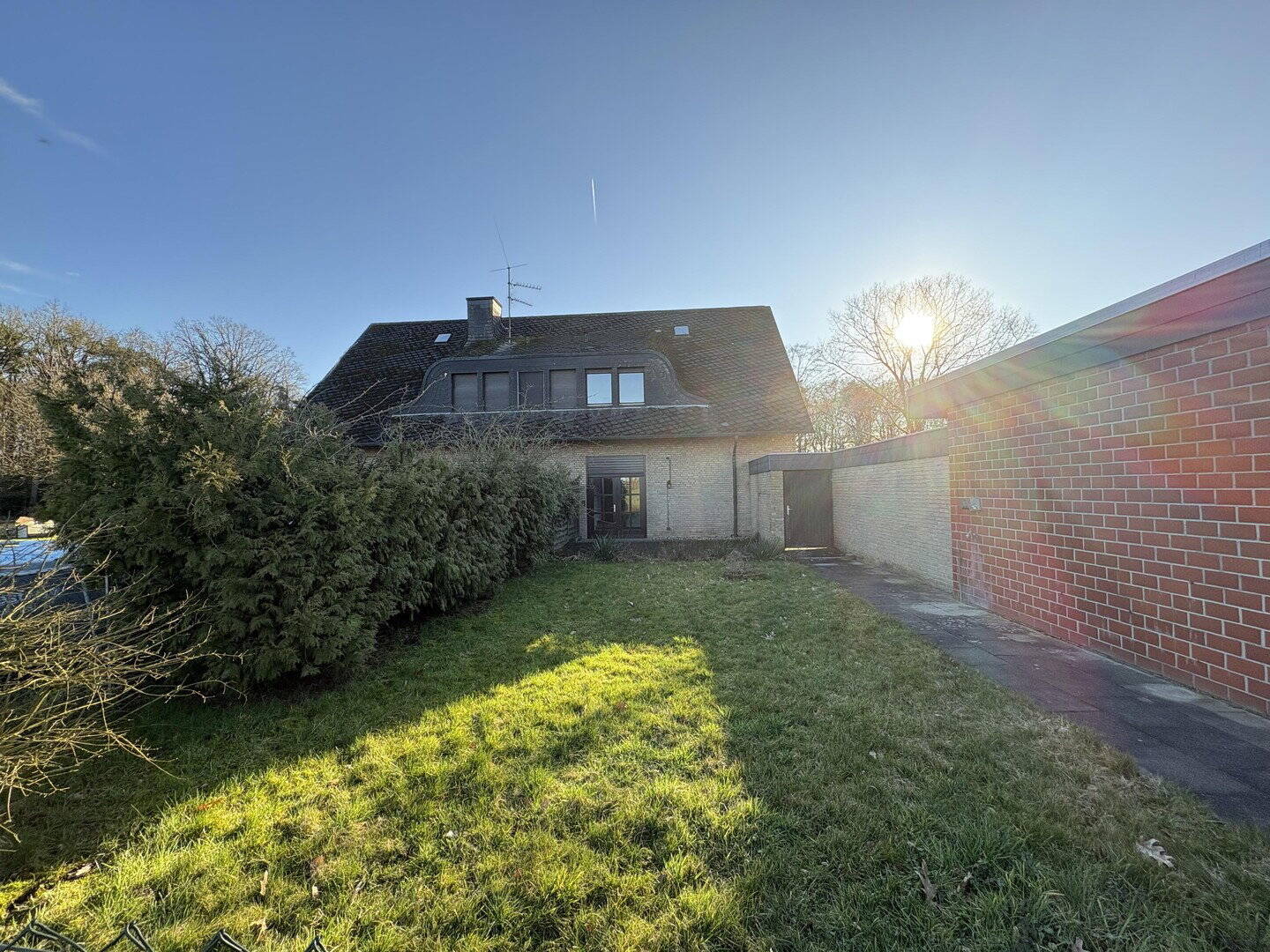 Exklusives Wohnen mit Garten, Neubezug n.Renovierung mit 2 großzügigen Balkonen, 48346 Ostbevern