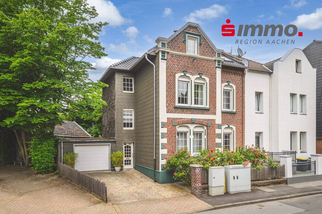 Großteils saniertes Einfamilienhaus mit schönem Garten und Garage im Zentrum von Alsdorf, 52477 Alsdorf
