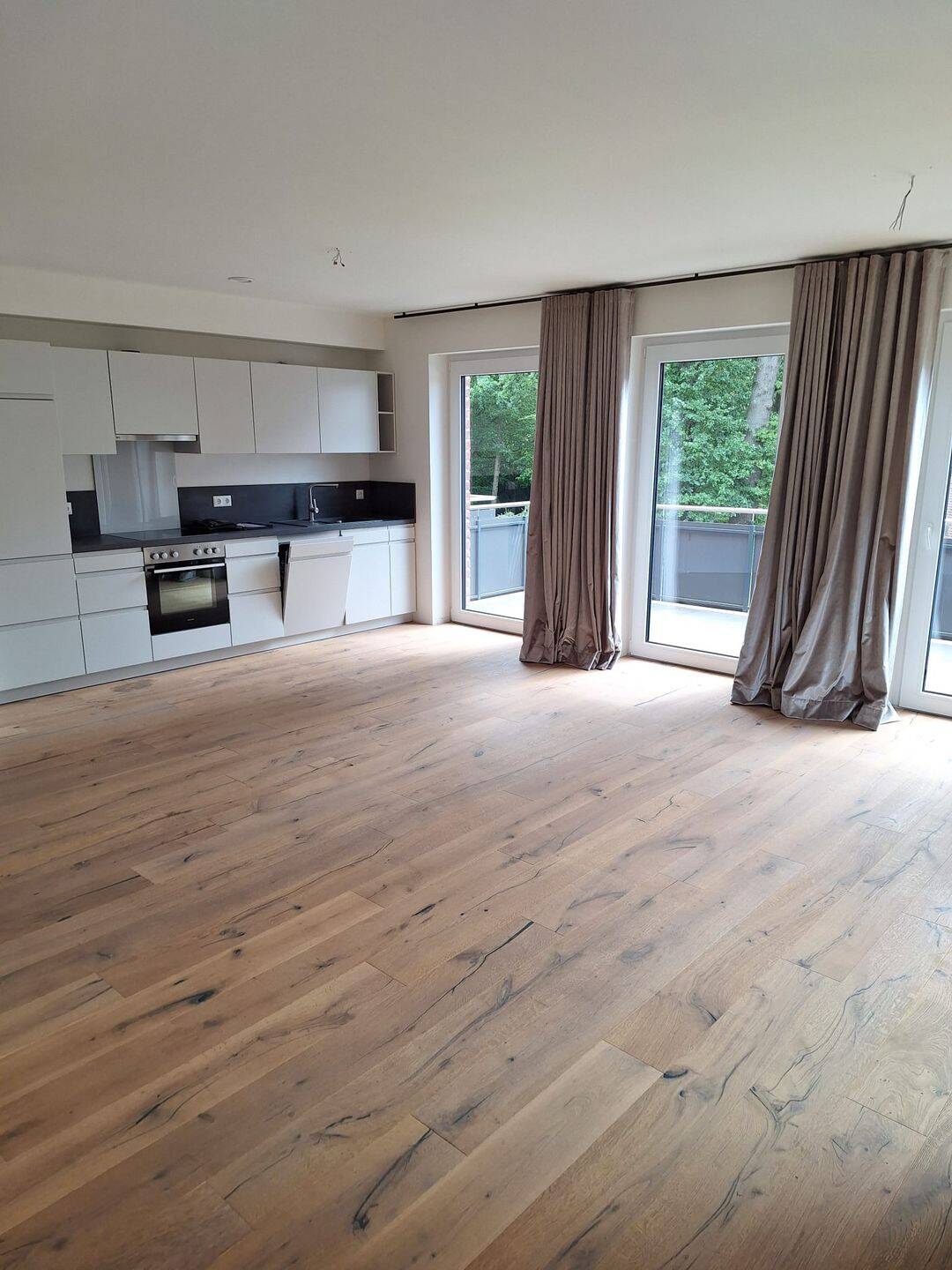 Einziehen & Wohlfühlen: Neuwertige 3-Zimmer-Wohnung mit Balkon, EBK und Aufzug, 29549 Bad Bevensen