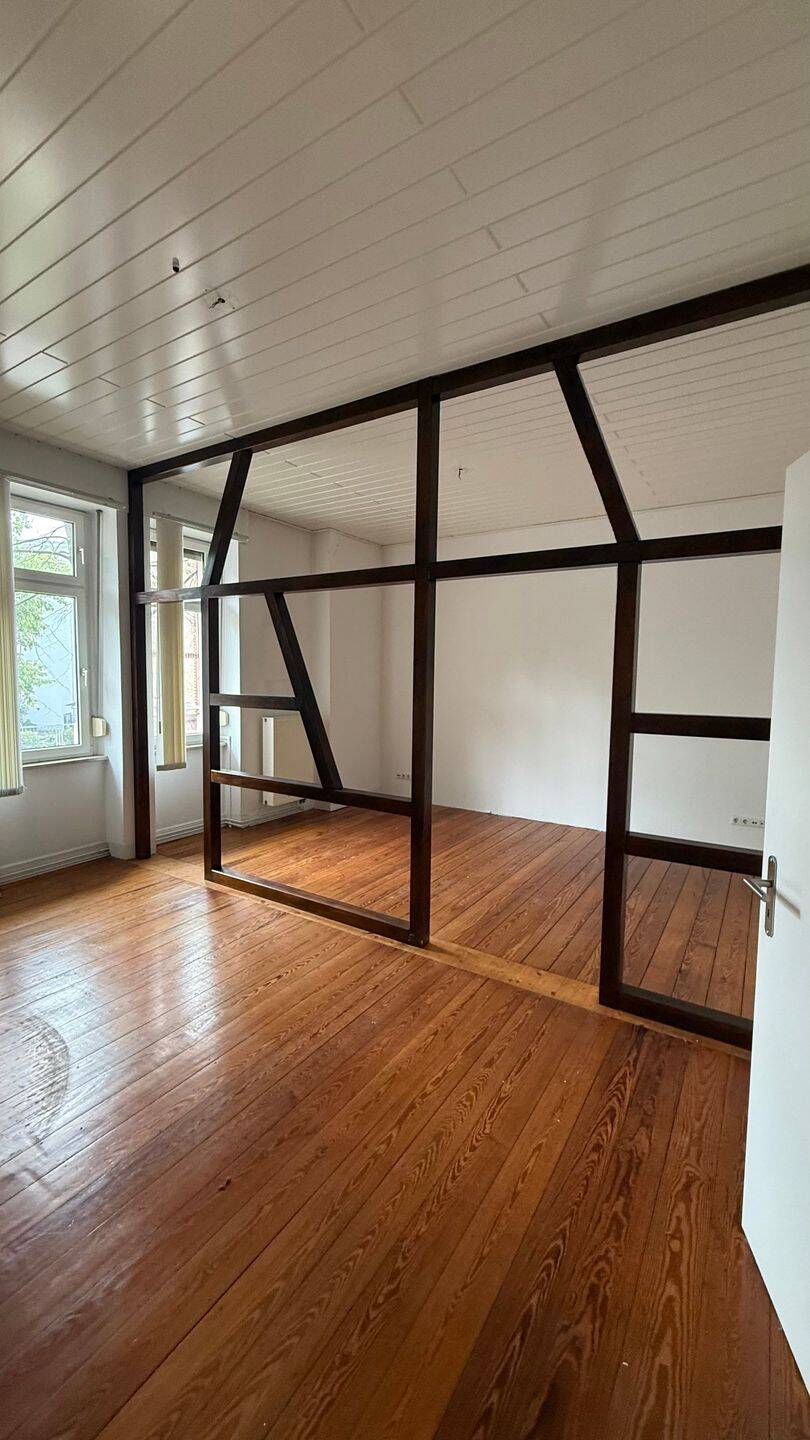 Stilvolle 3-Zimmer-Wohnung mit Holzdielen & Fachwerk-Charme nahe
Wiesbadener Innenstadt, 65199 Wiesbaden (Biebrich Dotzheim Frauenstein Wiesbaden)