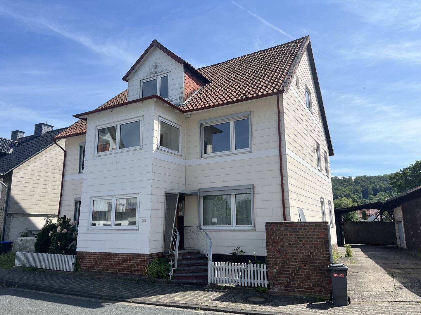 Charmantes Zweifamilienhaus mit Ausbaureserve und großem Grundstück in Kreiensen, 37574 Einbeck