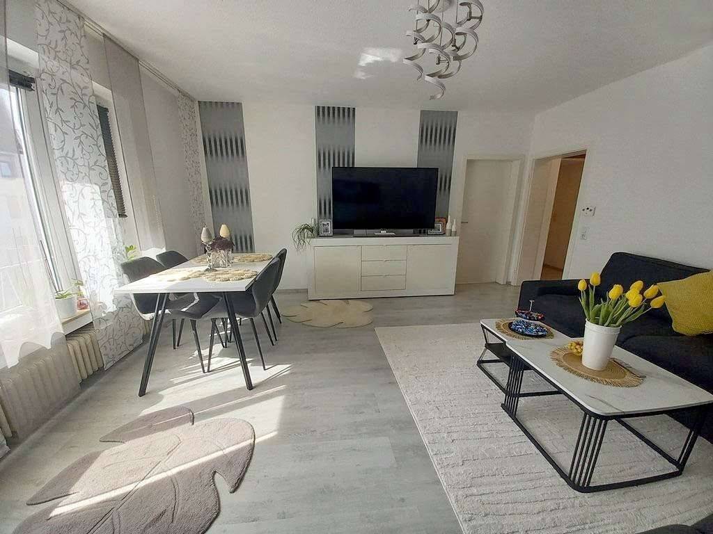 Gepflegtes, voll vermietetes 4 Parteienhaus mit Gewerbe in Düsseldorf Derendorf, 40476 Düsseldorf (Derendorf Golzheim Pempelfort)
