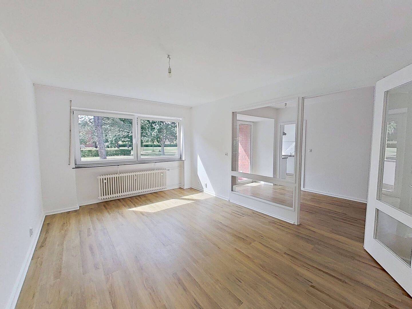 Kappeln-Ellenberg: Geräumige 3-Zimmer-Erdgeschosswohnung mit LOGGIA und EBK, 24376 Kappeln
