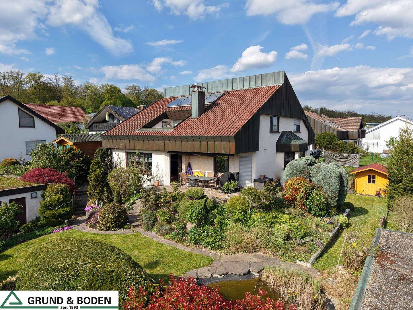 Familienparadies mit Albpanorama – Großzügiges Architektenhaus in ruhiger Ortsrandlage, 73095 Albershausen