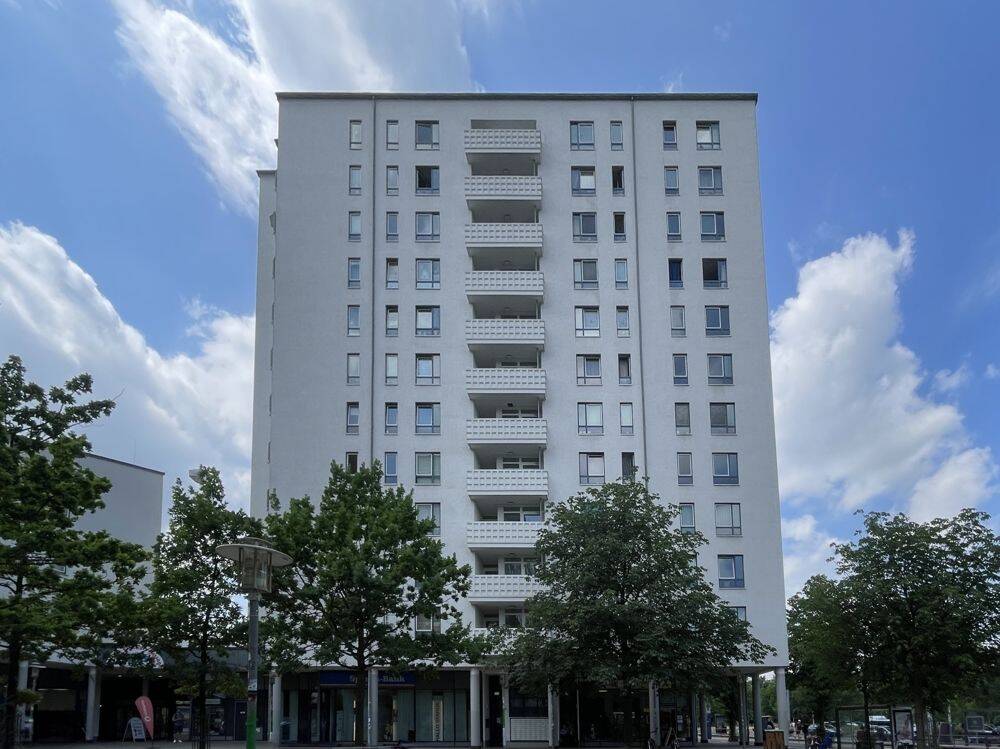 2-Zimmer-Wohnung mit Wintergarten in Leipzig-Grünau, 4209 Leipzig (Grünau-Mitte Grünau-Nord Grünau-Ost Schönau)