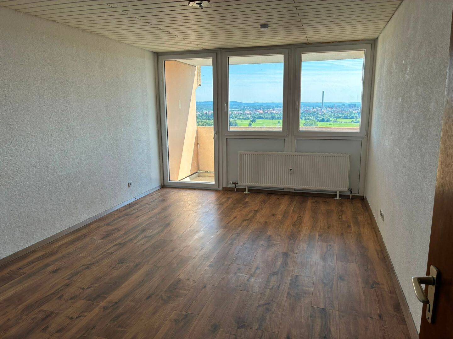 50m² Wohnung, Erstbezug nach Badsanierung mit bester Aussicht, 91056 Erlangen