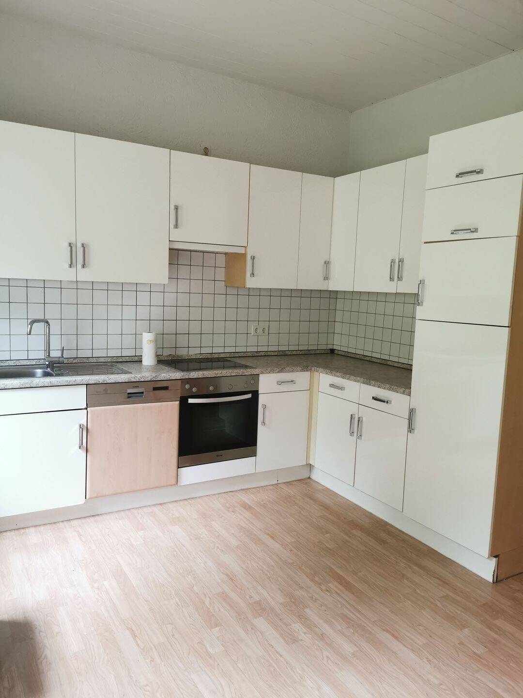 SOFORT FREI – Renovierte 3-Zimmer-Wohnung mit 85 m² in Sulzbach, 66280 Sulzbach/Saar