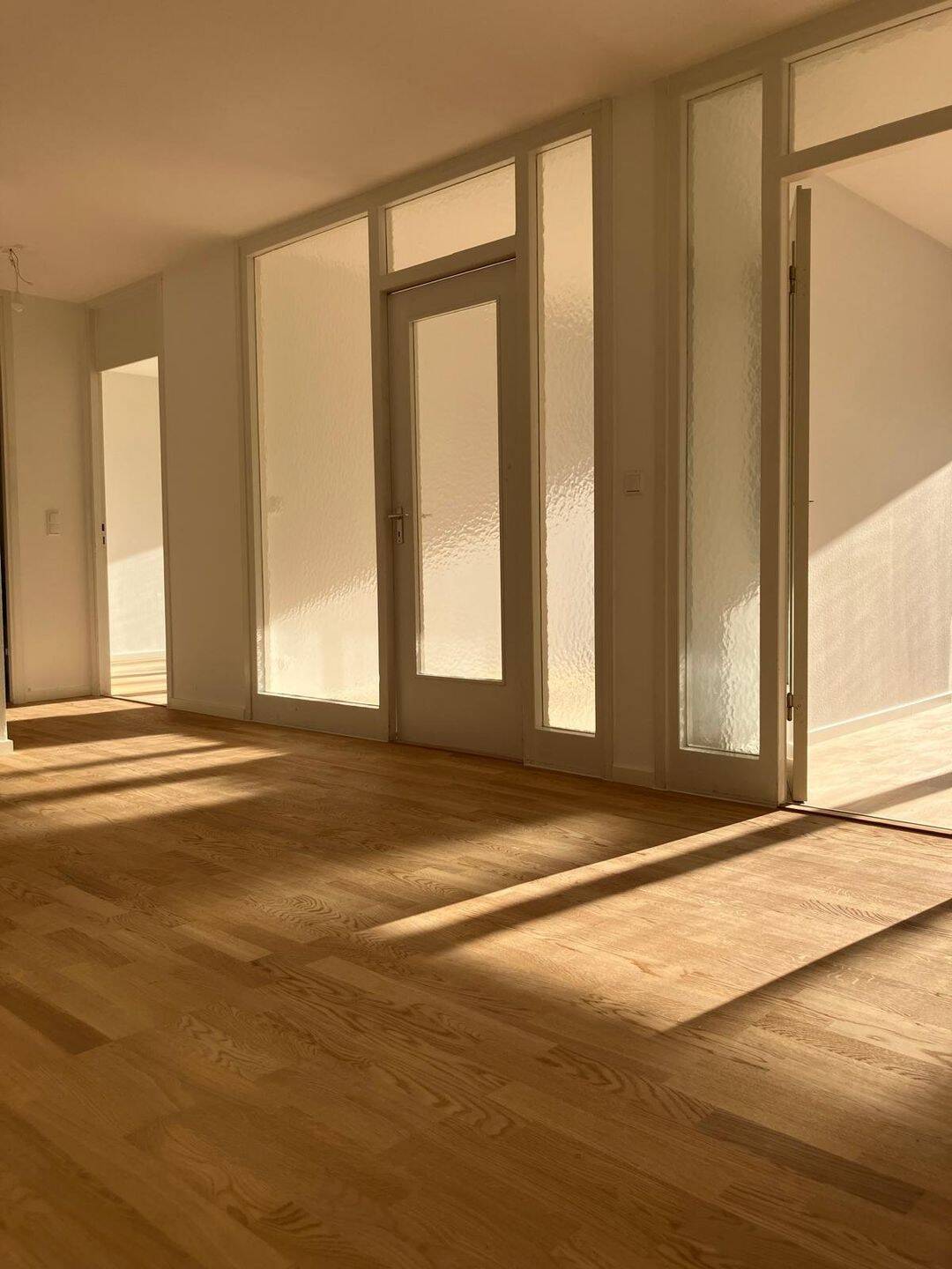 Helle renovierte 4,5 Zi-Wohnung in Solln mit grosser Loggia, 81477 München (Thalk. Obersendl.-Forsten-Fürstenr.-Solln)