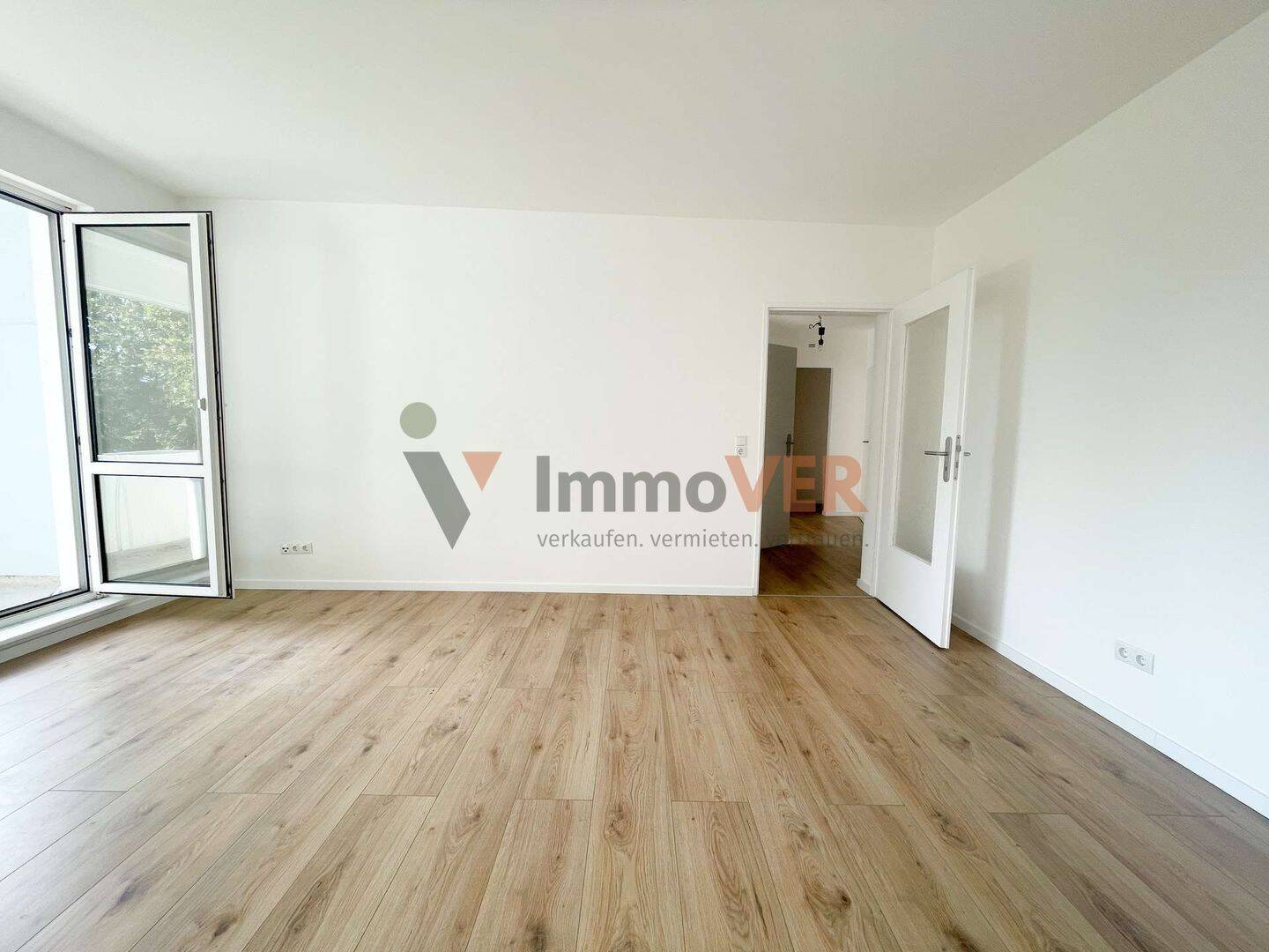 Modernisierte 4-Zimmerwohnung in Bremen-Obervieland, 28277 Bremen (Kattenesch Kattenturm)