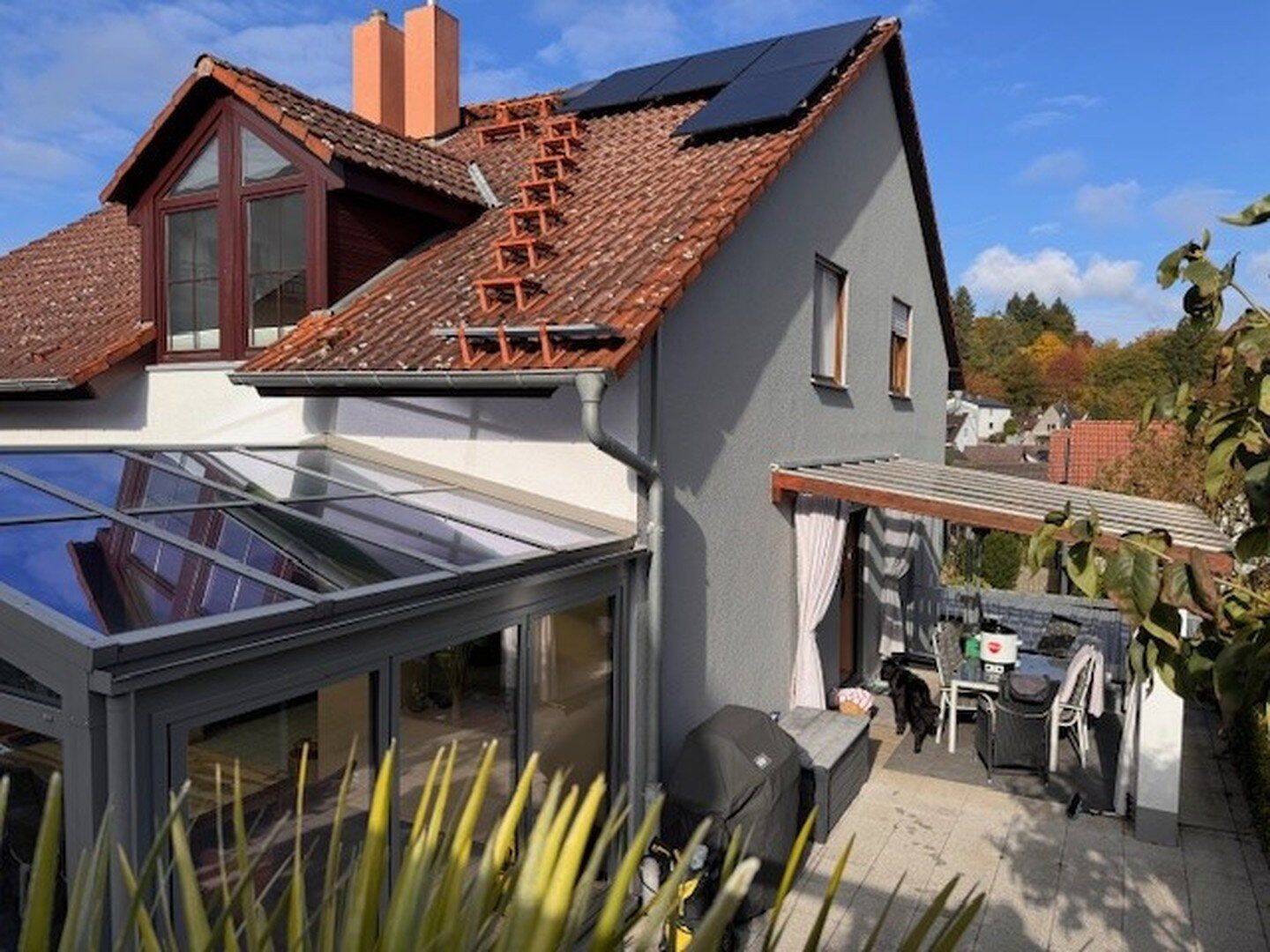 Gepflegte 5 Zimmer DHH mit gehobener Ausstattung, 64342 Seeheim-Jugenheim