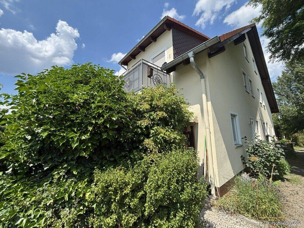 Wohnen wie im eigenen Haus: Gepflegtes Quattrohaus-Viertel (rechtlich Eigentumswohnung) in Coswig, 1640 Coswig