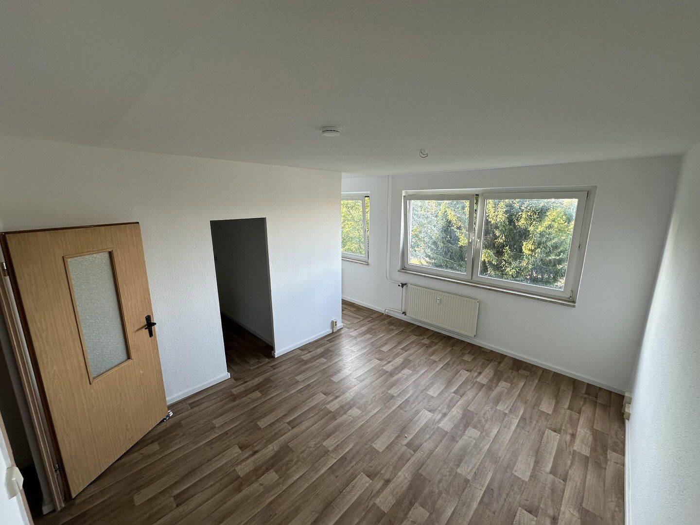 Sanierte 1-Raum-Wohnung in Gera Lusan, 7549 Gera (Debschwitz Lusan Röppisch)