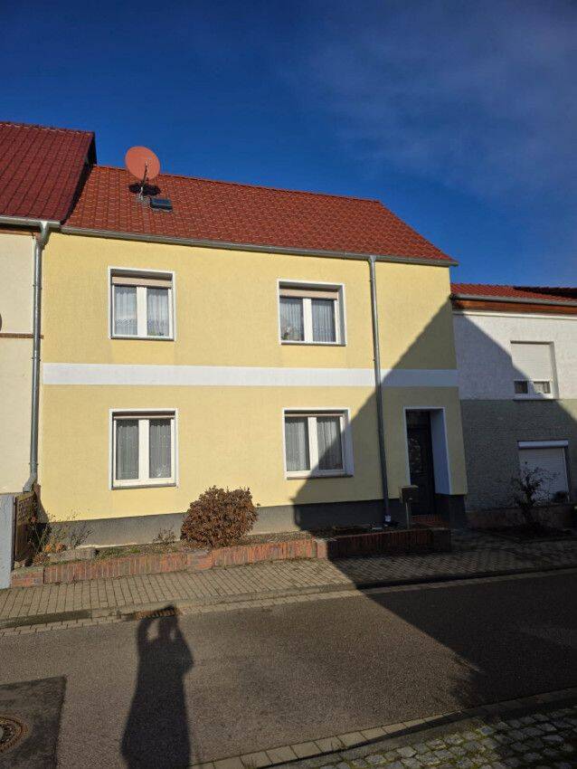Einfamilienhaus mit Potenzial!, 6766 Bitterfeld-Wolfen