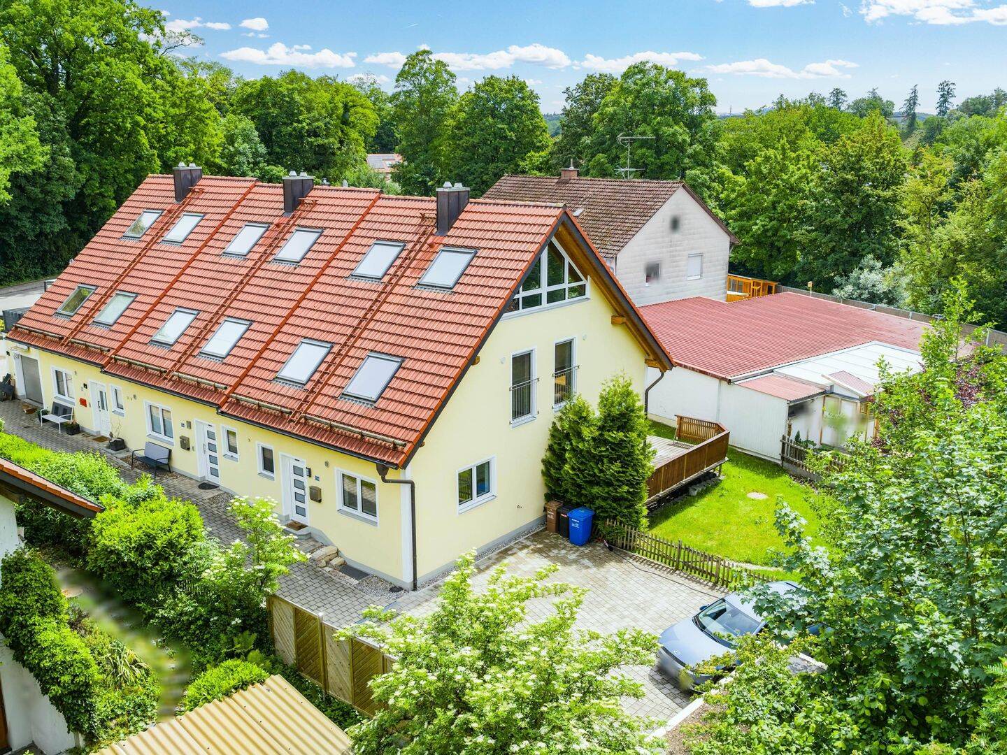 Charmantes Reiheneckhaus in Top Lage in Grafrath, 82284 Grafrath