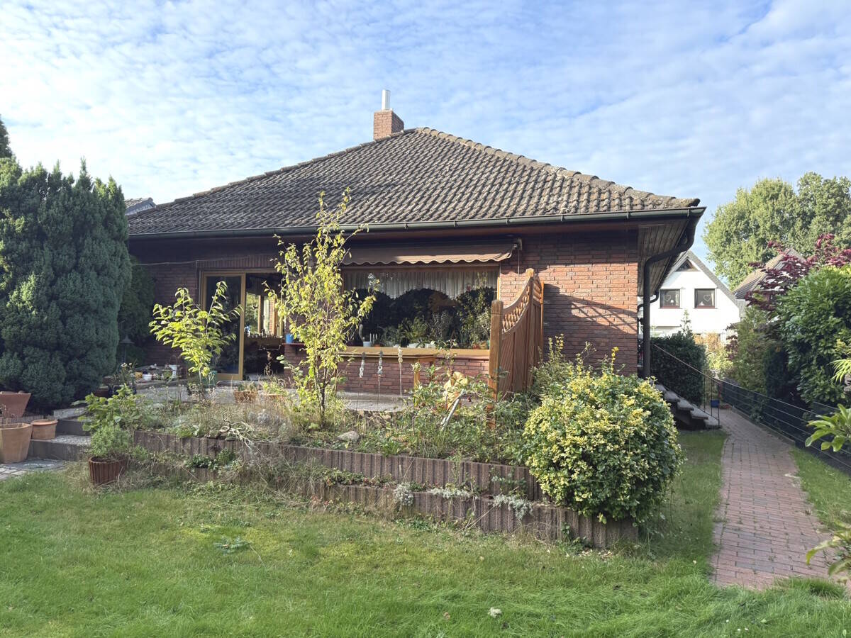 PURNHAGEN-IMMOBILIEN –  Charmanter Bungalow mit Terrasse und Garten in Bremen-Farge, 28777 Bremen (Blumenthal Farge Lüssum-Bockhorn Rekum Rönnebeck)