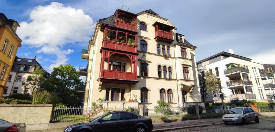 2-Zimmer-Wohnung mit Balkon in Dresden-Striesen!, 1277 Dresden