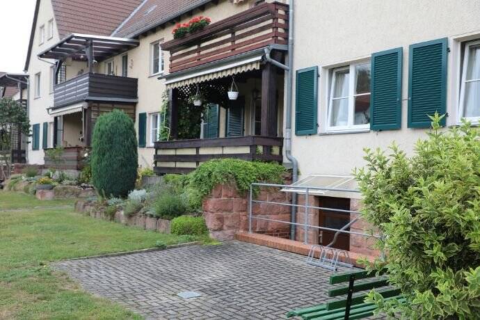 Sehr schöne Erdgeschosswohnung in Rochlitz, 9306 Rochlitz
