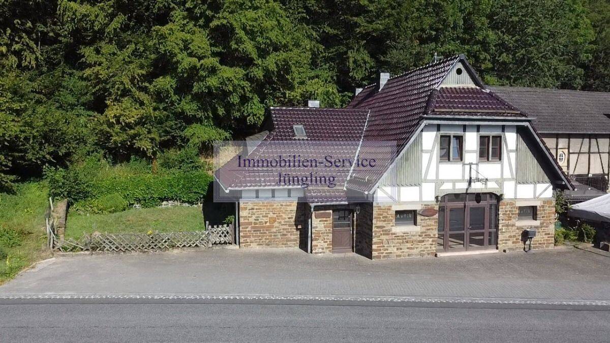 Wohn-Geschäftsimmobilie in Antweiler zu verkaufen, 53533 Antweiler