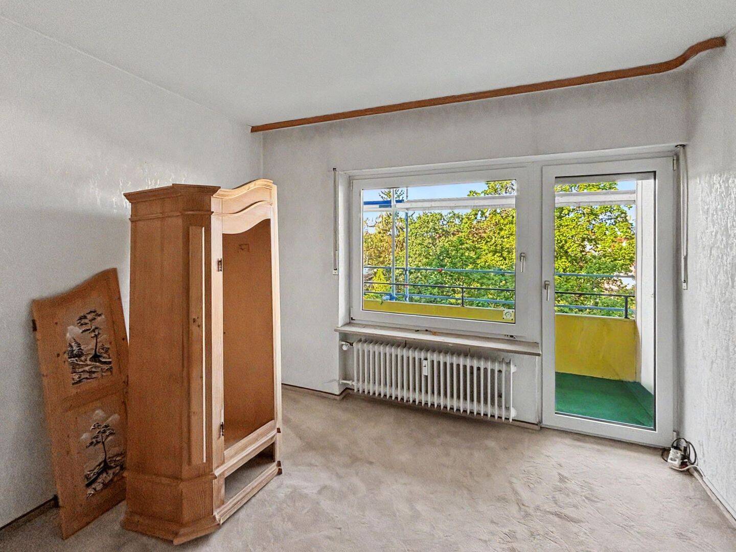 Lauf a. d. Pegnitz – 4-Zimmer-Wohnung im 3. Obergeschoss mit Aufzug – neuer Balkon, neue Fassade, 91207 Lauf a.d. Pegnitz (Lauf)