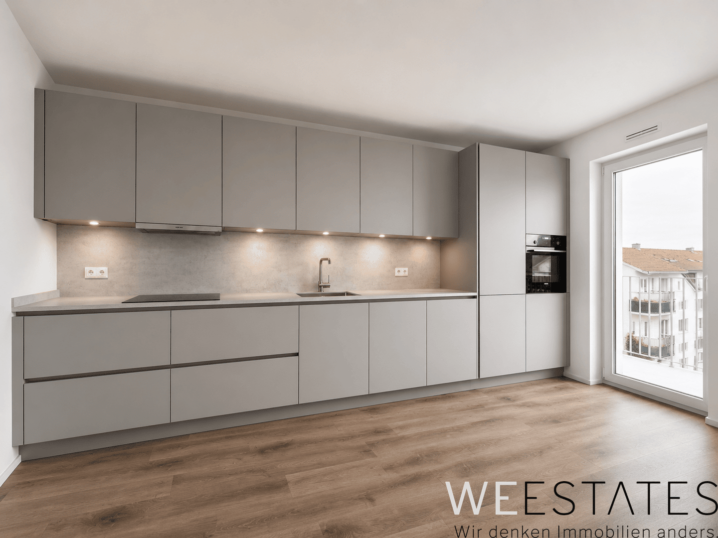 Einzugsbereit & stilvoll: 3-Zimmerwohnung mit Balkon, Einbauküche, Stellplatz & Energieklasse A+, 40229 Düsseldorf (Eller Lierenfeld Oberbilk)
