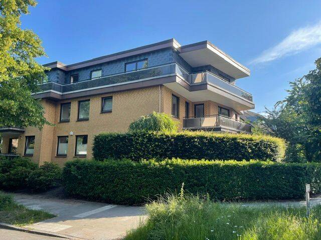 Exklusive 4 Zimmer Familienwohnung in begehrter Wohnlage im Hamburger Zylinderviertel, 22529 Hamburg (Hamburg-Nord)