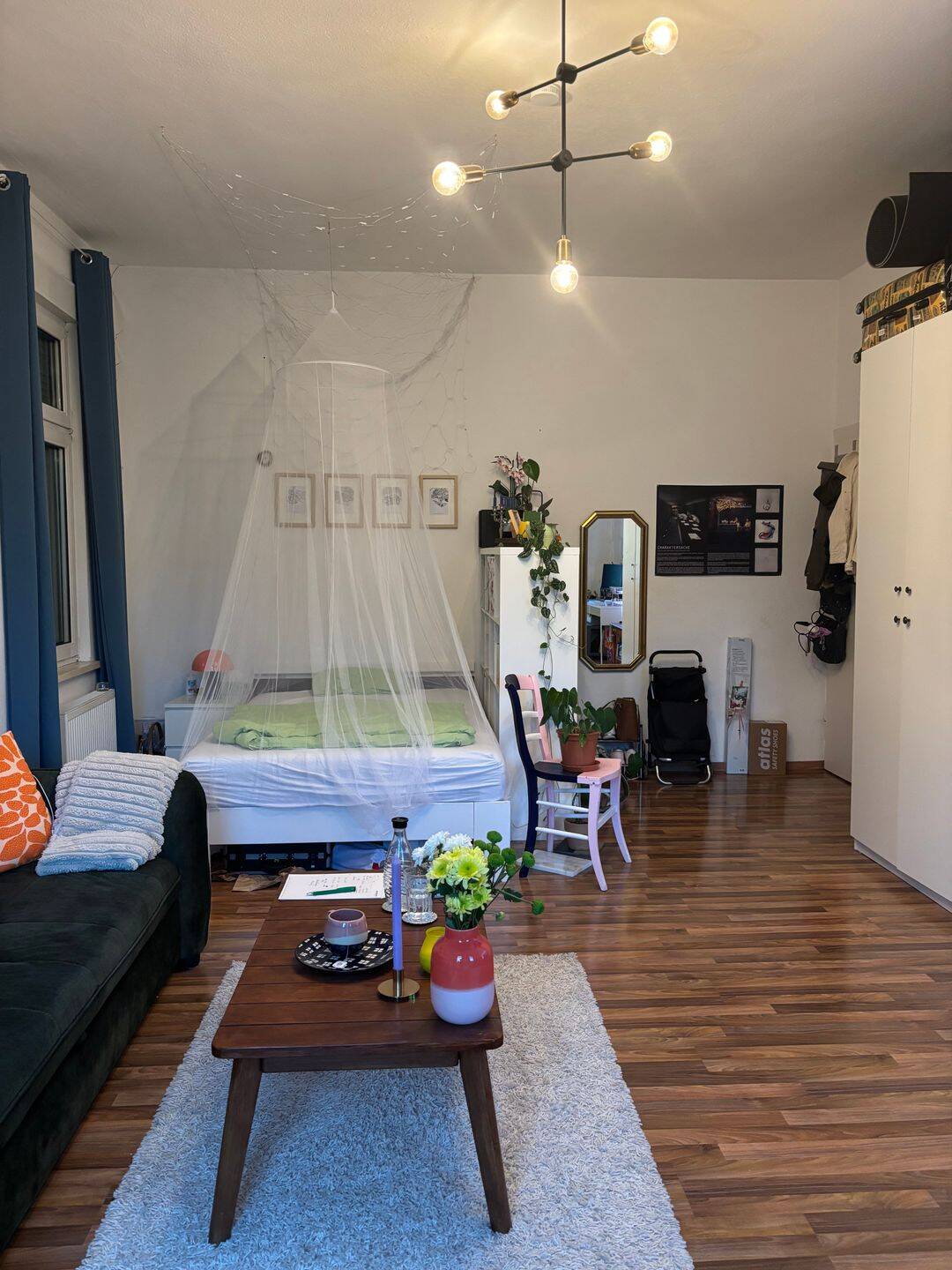 Großes Zimmer in 4er WG, 70372 Stuttgart (Bad Cannstatt)