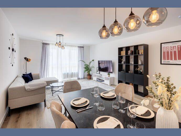 Möbliert: Modernes und gemütliches Zuhause mit drei Balkonen, 80634 München (Neuhausen-Nymphenburg)