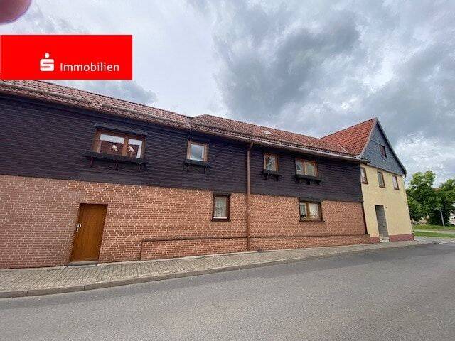 Mehrfamilienhaus mit großer Garage und Nebengelass, sowie liebevoll gestaltetem Innenhof, 99885 Ohrdruf
