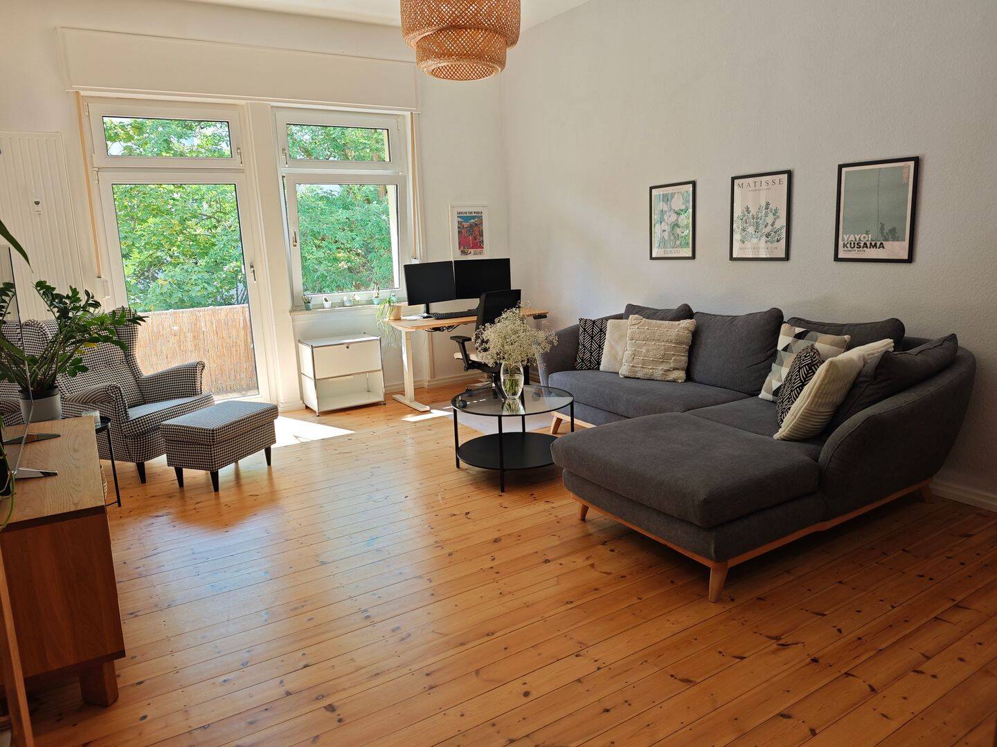 Helle Altbauwohnung mit Balkon, Loggia und Einbauküche in zentraler Lage – perfekt für Paare, 65195 Wiesbaden (Wiesbaden)