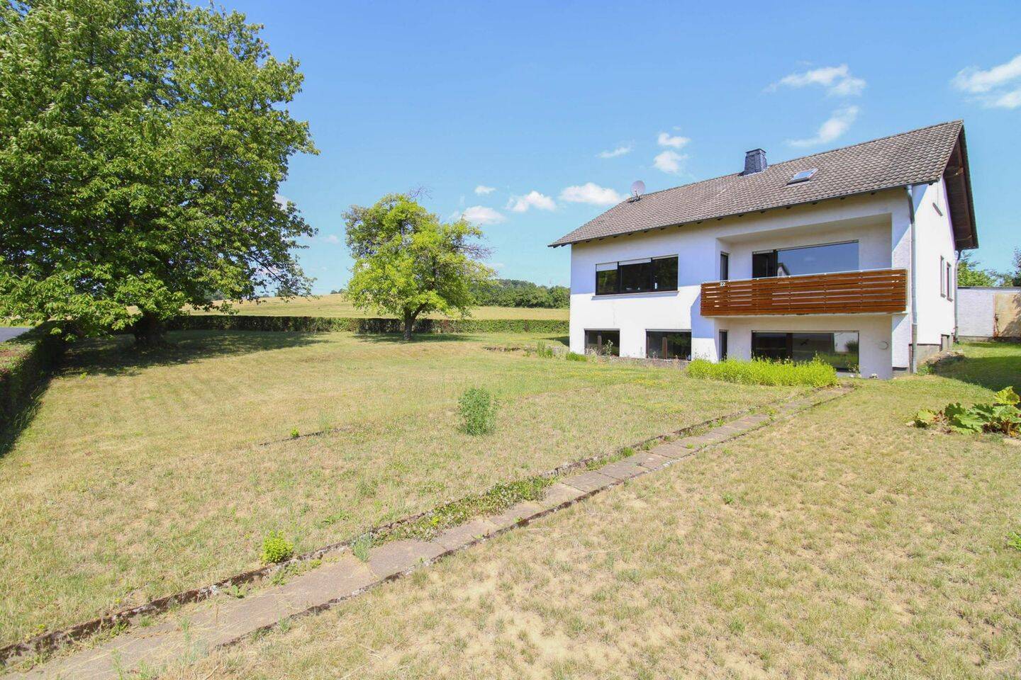 Ruhe, Natur und viele Möglichkeiten – Großzügiges Familienhaus mit sonnigem Eckgrundstück, 35288 Wohratal