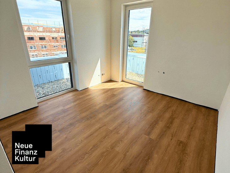 Exklusive 3-Zimmer-Dachgeschosswohnung mit großzügiger Dachterrasse in Münsingen, 72525 Münsingen