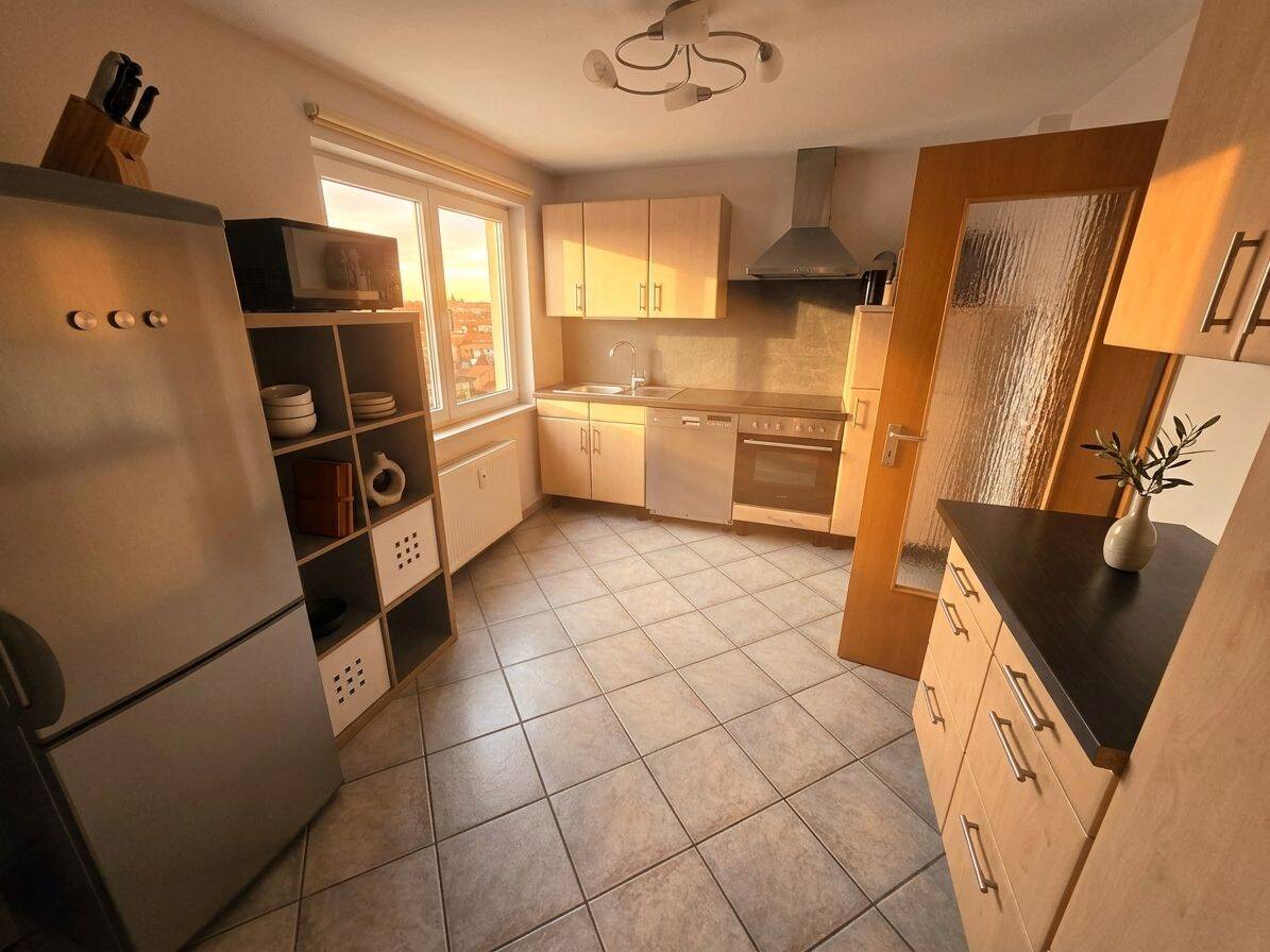 Großzügige DG Wohnung in ruhiger Lage von Obervellmar, 34246 Vellmar (Hof Mondschirm)