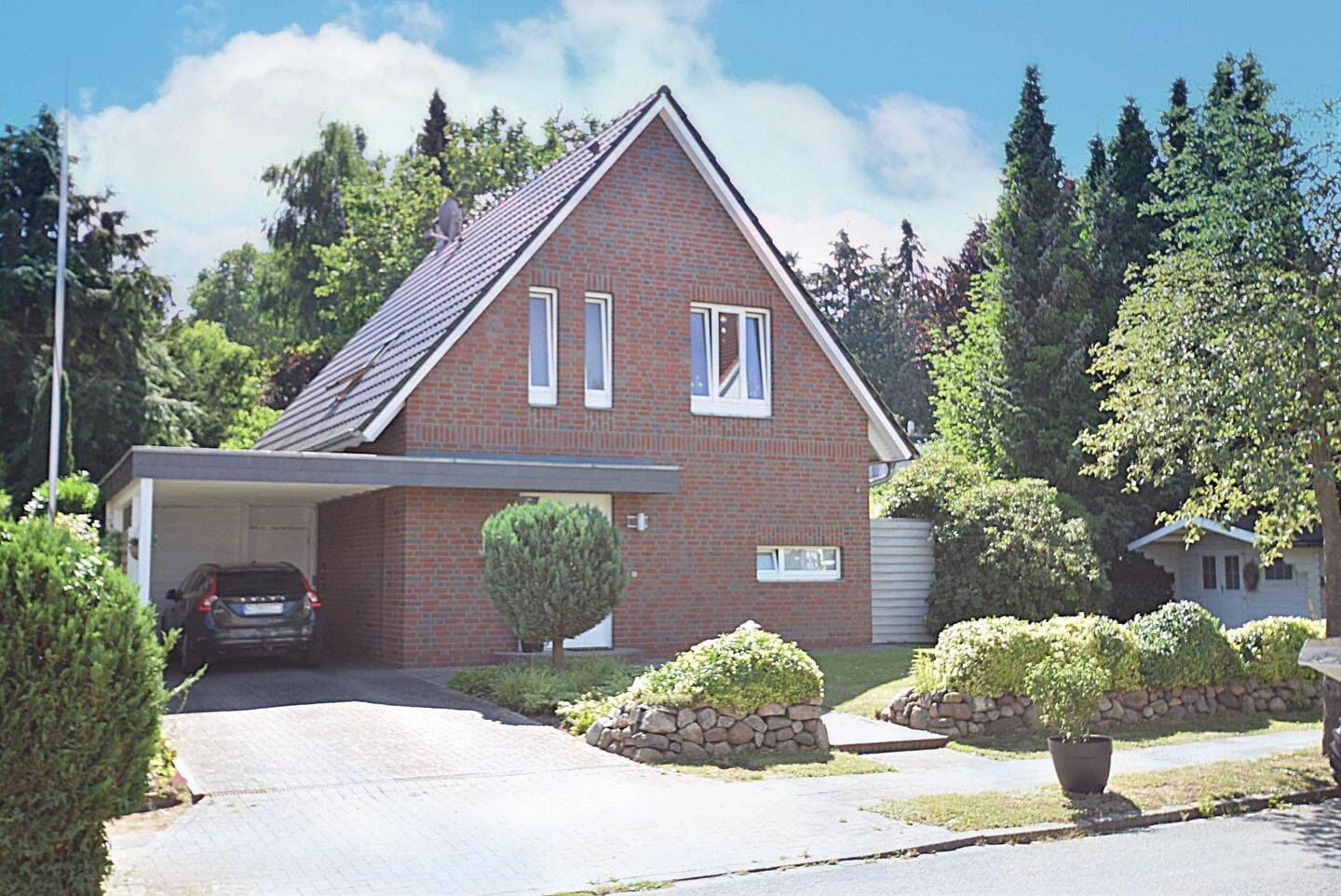 Detailverliebtes Einfamilienhaus der besonderen Art, 23611 Bad Schwartau