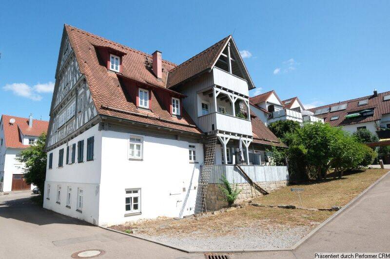 Fachwerk-Flair und Altbau-Charme in naturnaher Lage mit Balkon, 71686 Remseck am Neckar
