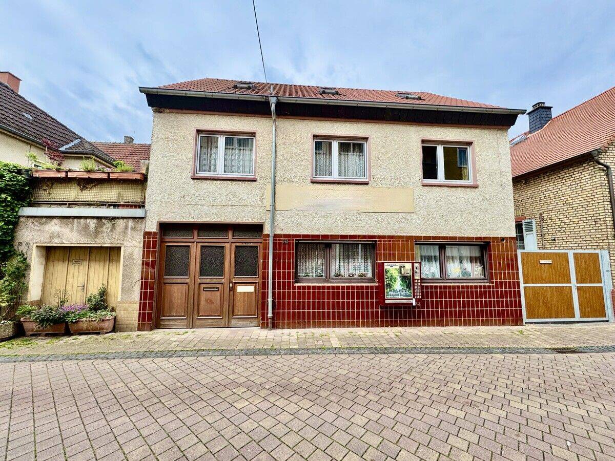 Einfamilienhaus mit Einliegerwohnung, 55299 Nackenheim