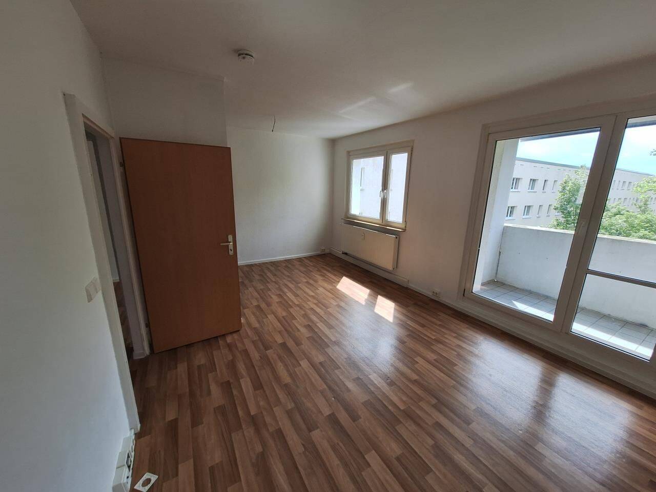 3-Raum-Wohnung günstig mieten! Jetzt schnell sein!, 6132 Halle (Saale) (Ammendorf-Beesen Planena Radewell-Osendorf Silberhöhe)