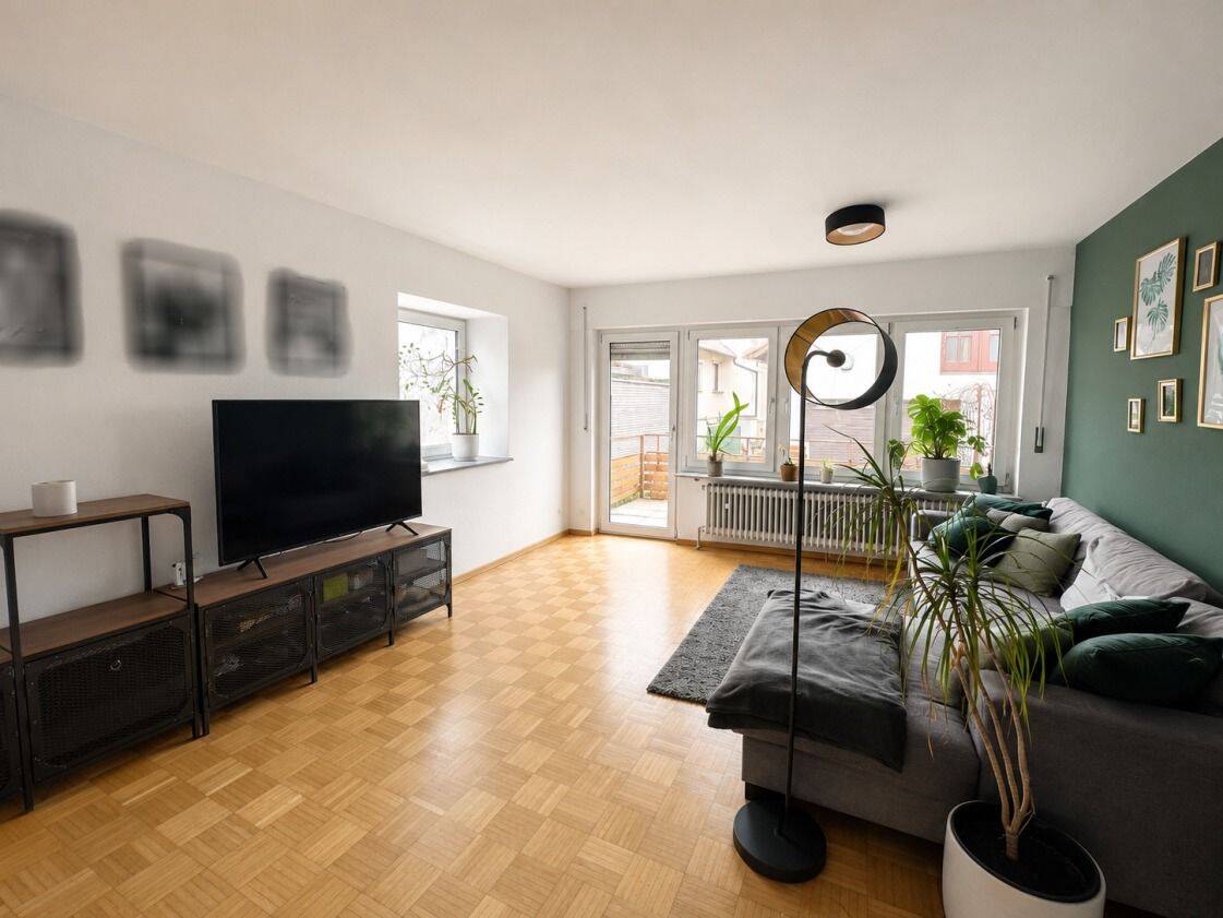 Attraktives Zweifamilienhaus in zentraler Lage von Köngen, 73257 Köngen