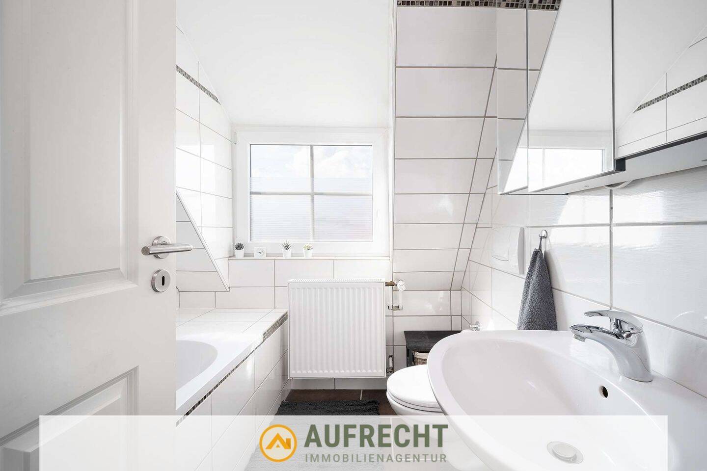 A U F R E C H T °MODERN & ZENTRAL° 3-Zimmer-Eigentumswohnung mit Top-Anbindung, 85221 Dachau