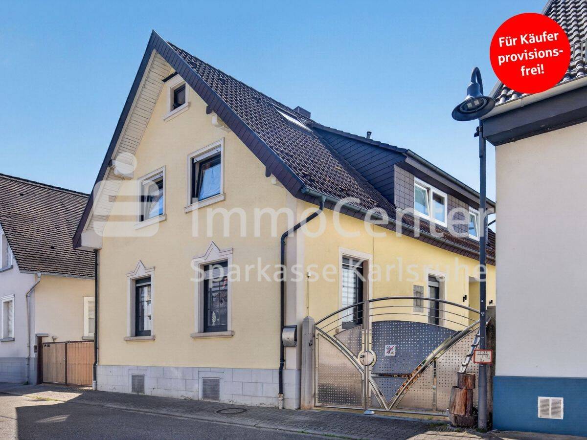 Charmantes Einfamilienhaus mit modernem Wohnkomfort und großem Grundstück!, 76297 Stutensee