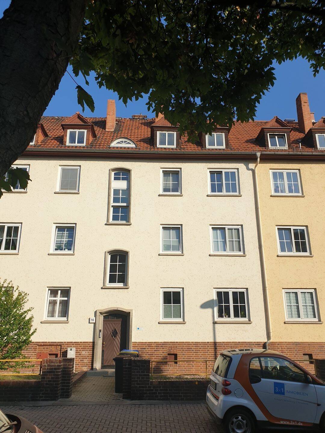 Hübsche 3-Raum-Wohnung mit Loggia direkt an der Fachhochschule!, 99085 Erfurt (Daberstedt Hohenwinden Ilversgehofen Johannesvorstadt Krämpfervorstadt)