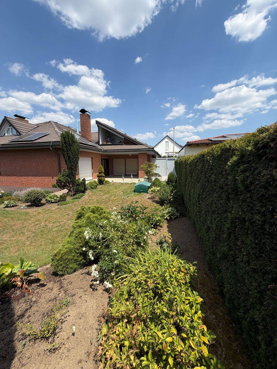 Gepflegte Wohnung/ Haus mit großem Garten und hochwertiger Verarbeitung, 97215 Uffenheim