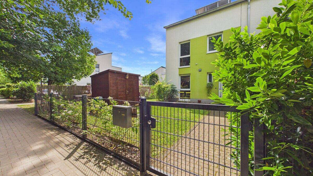 Modernes Reihenendhaus mit Südgarten & Dachterrasse im beliebten Waldbadviertel, 51107 Köln (Kalk)
