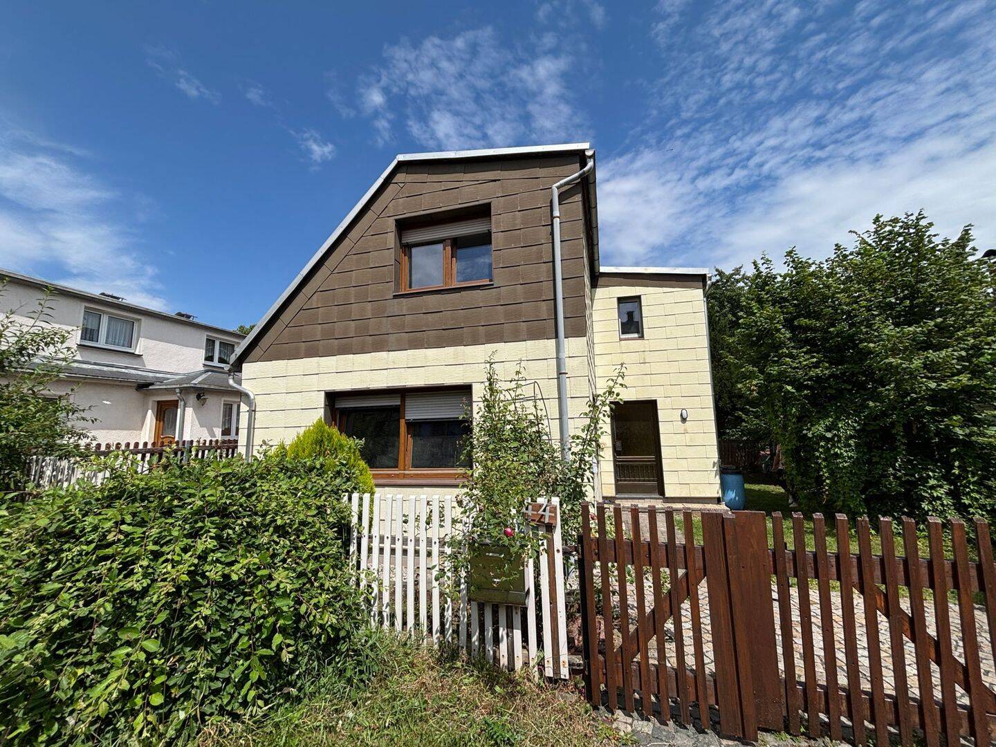 Einfamilienhaus – Ihr neues Kapitel beginnt in diesem liebevollen Zuhause in Treuen, 8233 Treuen