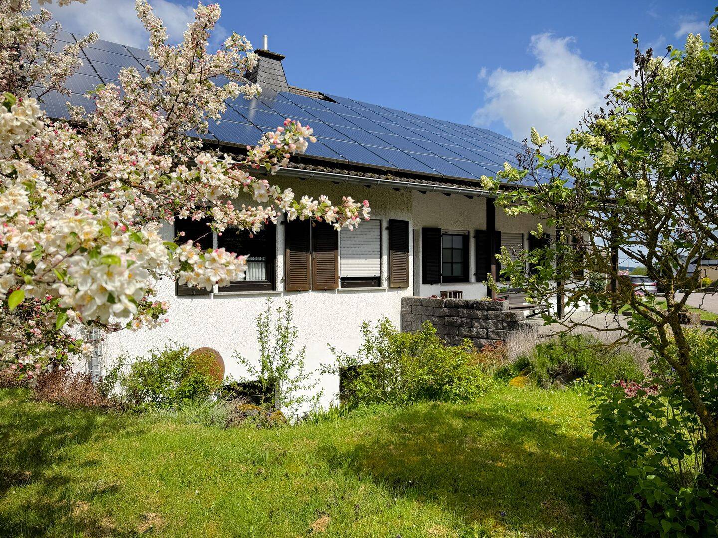 Viel Platz im Grünen mit toller Aussicht, Wärmepumpe und PV, 56858 Mittelstrimmig