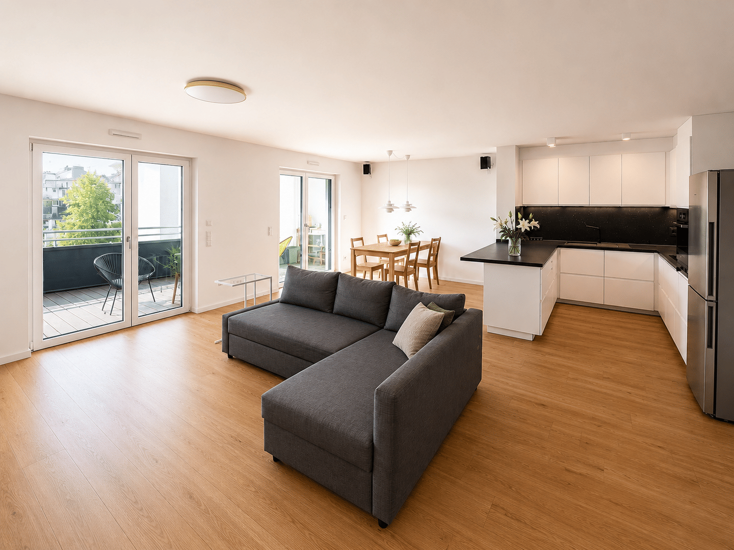Exklusive 3-Zimmer-Neubauwohnung mit Design-Möblierung, Balkon & Tiefgarage – sofort bezugsfrei, 90431 Nürnberg